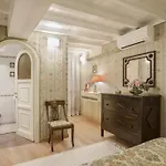 Luxury With Direct Trevi Fountain View Romantic