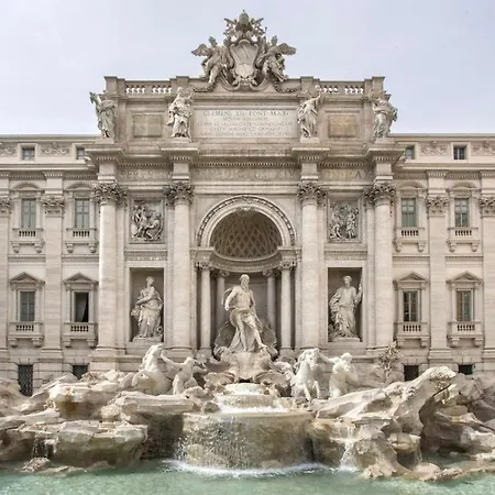 Luxury With Direct Trevi Fountain View Romantic *
