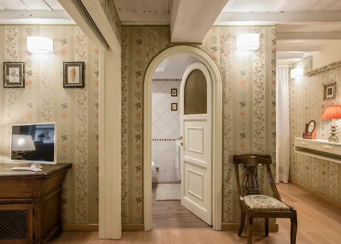 Panoramic Trevi Fountain View Luxury * Rzym