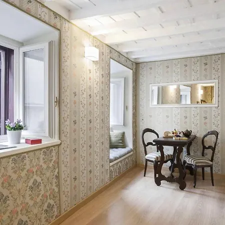 Luxury With Direct Trevi Fountain View Romantic Daire *