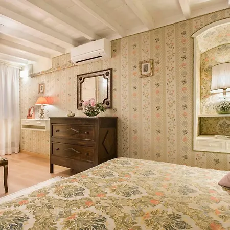 Luxury With Direct Trevi Fountain View Romantic *